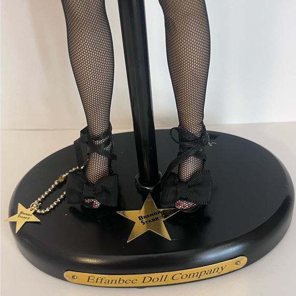 ♥️EFFANBEE Brenda Starr Reporter Doll Dale Messick “Black/White Suit”. EUC♥️ - Picture 6 of 16